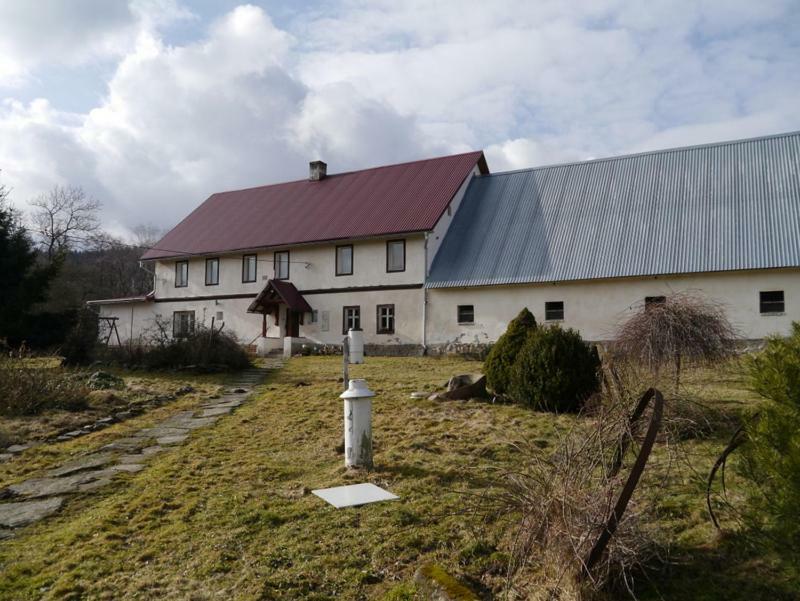 Pod Kasztanem Gospodarstwo Agroturystyczne Строне-Слёнске Экстерьер фото